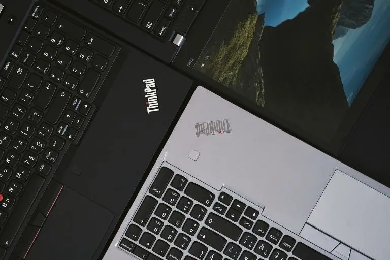 레노버 17인치 노트북, 성능 좋고 가벼워요!